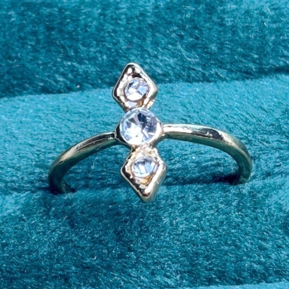 Gold Tone Dainty Crystal Cross North Star Ring Size 6.25 Celestial Minimalist‎
